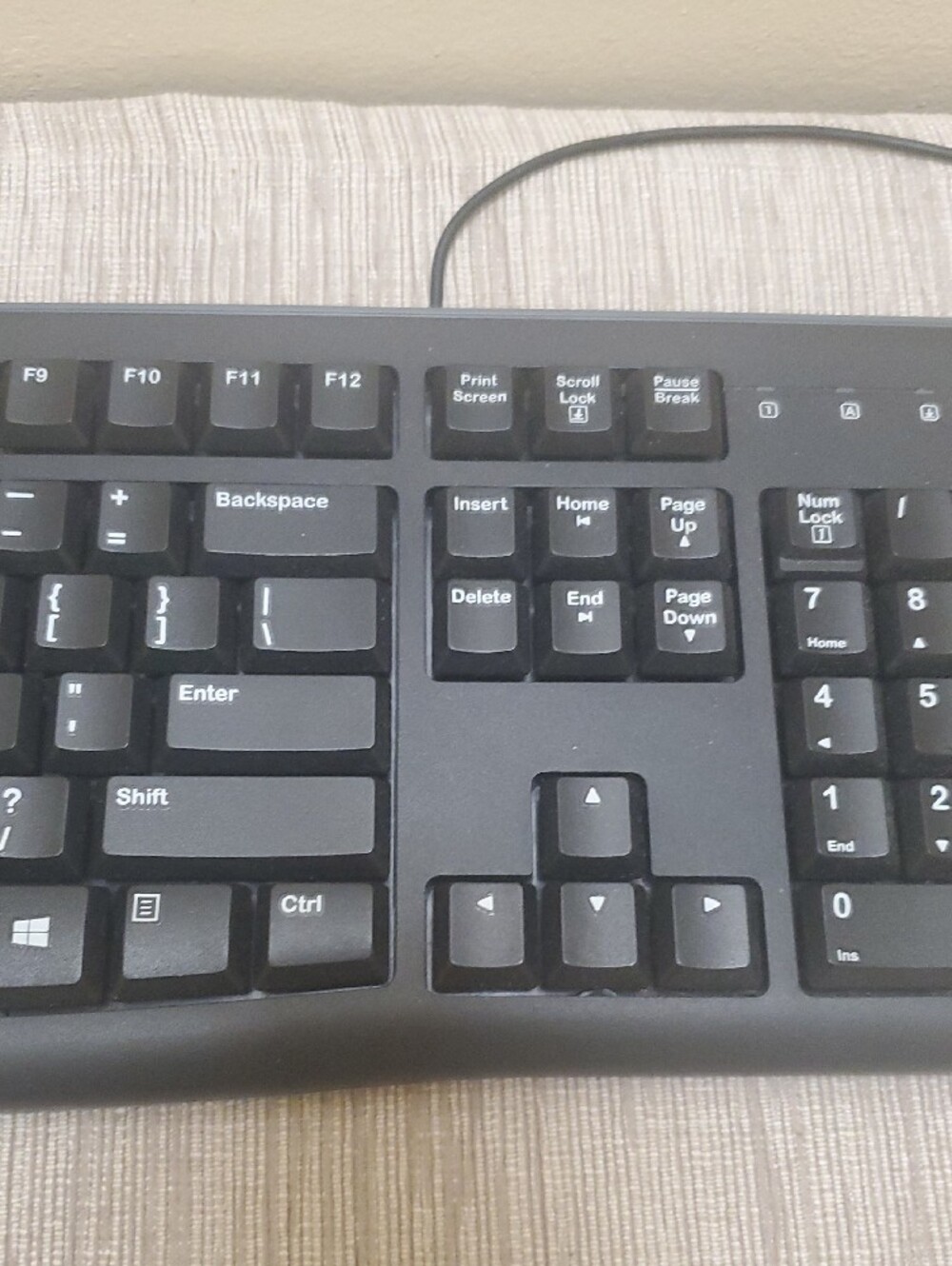 Logitech Keyboard - Picture 5 of 15